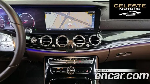 MERCEDES BENZ E-Classe W213 E400 4MATIC Exclusive 2018 — photo 14 sur 20