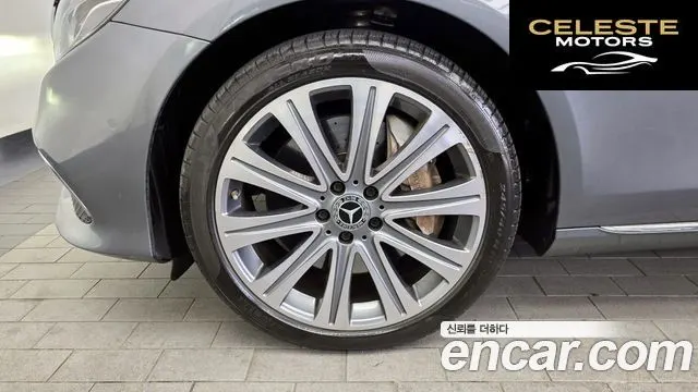 MERCEDES BENZ E-Classe W213 E400 4MATIC Exclusive 2018 — photo 5 sur 20