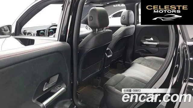 MERCEDES BENZ GLA-Classe H247 GLA250 4MATIC 2020 — photo 13 sur 26