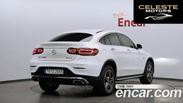 MERCEDES BENZ GLC-Classe X253 GLC300e 4MATIC Coupé 2021 — photo 2 sur 26