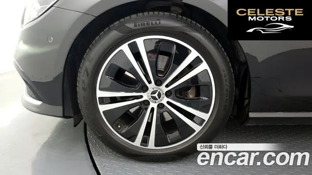 MERCEDES BENZ E-Classe W213 E250 Avantgarde 2022 — photo 5 sur 20