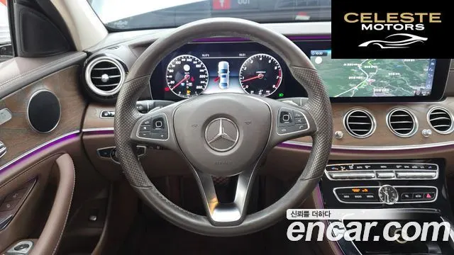 MERCEDES BENZ E-Classe W213 E300 4MATIC Exclusive 2017 — photo 13 sur 20