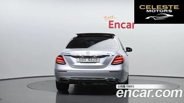 MERCEDES BENZ E-Classe W213 E300 4MATIC Exclusive 2017 — photo 4 sur 20