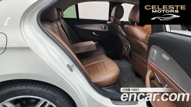 MERCEDES BENZ E-Classe W213 E350d 2017 — photo 12 sur 20