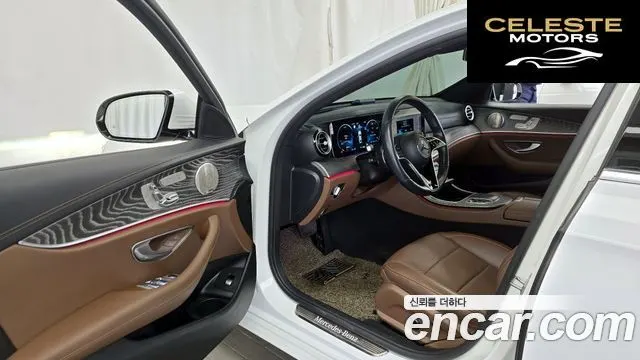 MERCEDES BENZ E-Classe W213 E350 4MATIC Avantgarde 2022 — photo 10 sur 26