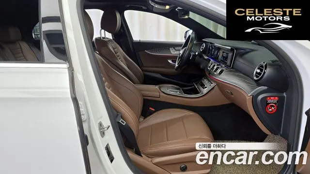 MERCEDES BENZ E-Classe W213 E350 4MATIC Avantgarde 2022 — photo 11 sur 26