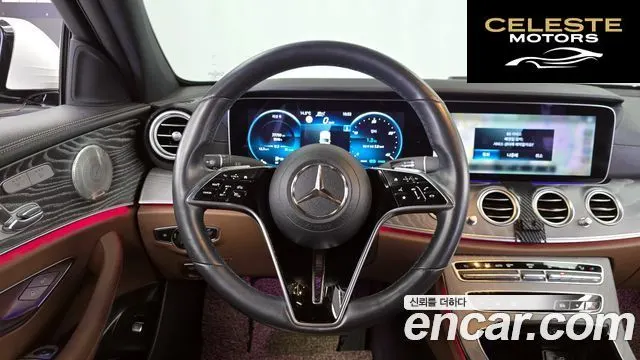 MERCEDES BENZ E-Classe W213 E350 4MATIC Avantgarde 2022 — photo 13 sur 26