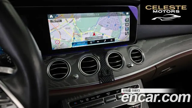 MERCEDES BENZ E-Classe W213 E350 4MATIC Avantgarde 2022 — photo 14 sur 26
