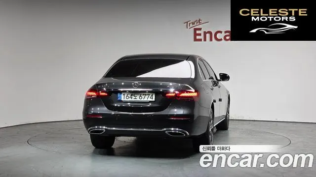 MERCEDES BENZ E-Classe W213 E300e 4MATIC Exclusive 2021 — photo 3 sur 20