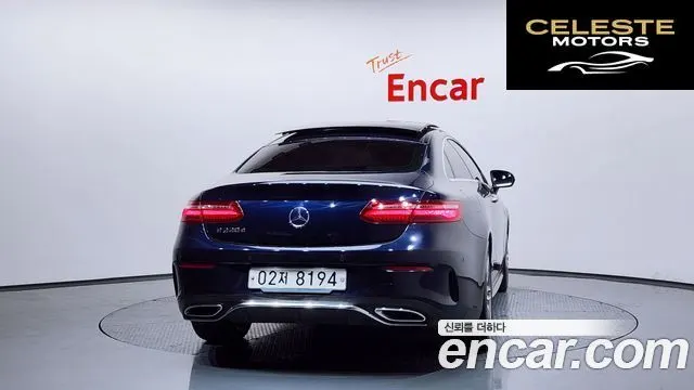 MERCEDES BENZ E-Classe W213 E220d Coupé 2017 — photo 4 sur 20