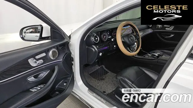 MERCEDES BENZ E-Classe W213 E220d Avantgarde 2017 — photo 10 sur 26