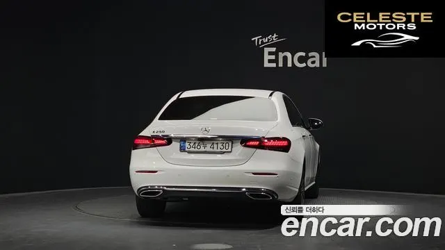 MERCEDES BENZ E-Classe W213 E250 Avantgarde 2021 — photo 4 sur 20