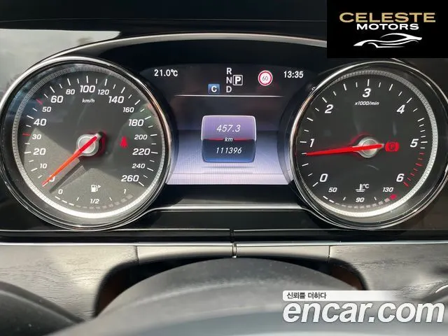 MERCEDES BENZ E-Classe W213 E220d Avantgarde 2017 — photo 16 sur 26