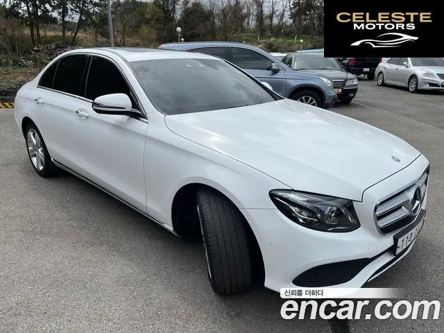 MERCEDES BENZ E-Classe W213 E220d Avantgarde 2017 — photo 2 sur 26