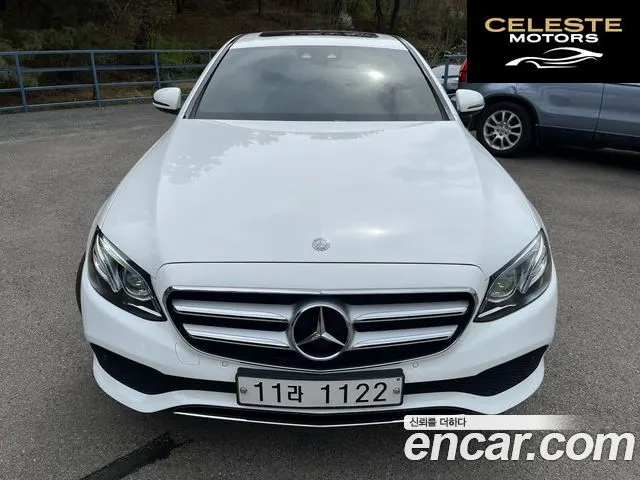 MERCEDES BENZ E-Classe W213 E220d Avantgarde 2017 — photo 23 sur 26