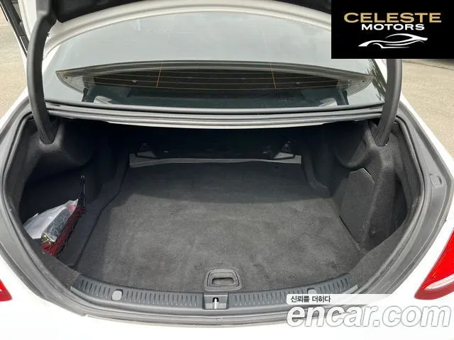MERCEDES BENZ E-Classe W213 E220d Avantgarde 2017 — photo 8 sur 26