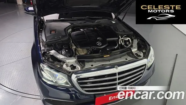 MERCEDES BENZ E-Classe W213 E220d Exclusive 2017 — photo 6 sur 20