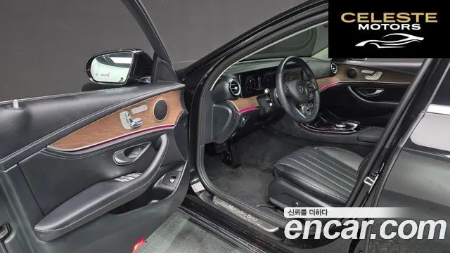 MERCEDES BENZ E-Classe W213 E300 4MATIC Exclusive 2017 — photo 10 sur 20