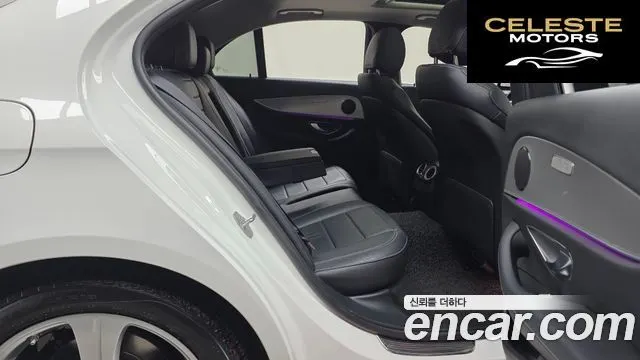 MERCEDES BENZ E-Classe W213 E200 Avantgarde 2017 — photo 12 sur 20