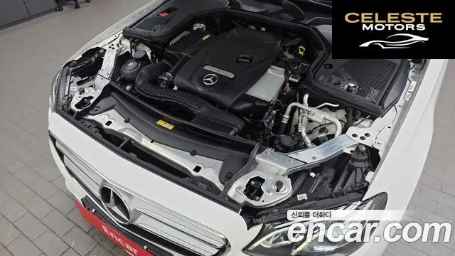 MERCEDES BENZ E-Classe W213 E200 Avantgarde 2017 — photo 6 sur 20