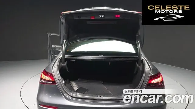 MERCEDES BENZ E-Classe W213 E350 4MATIC Avantgarde 2022 — photo 20 sur 20