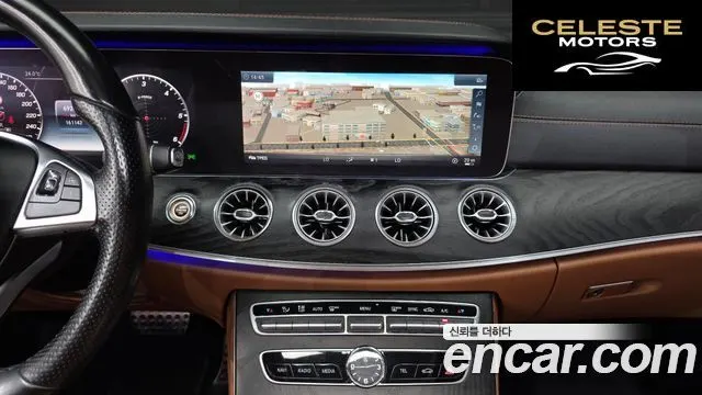 MERCEDES BENZ E-Classe W213 E220d Coupé 2018 — photo 15 sur 26