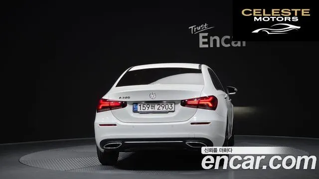 MERCEDES BENZ A-Classe W177 A220 Berline 2021 — photo 4 sur 20