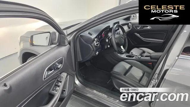 MERCEDES BENZ GLA-Classe X156 GLA220 Premium 2019 — photo 11 sur 26