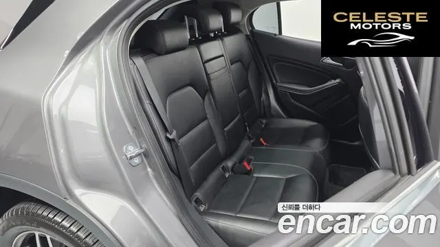 MERCEDES BENZ GLA-Classe X156 GLA220 Premium 2019 — photo 12 sur 26