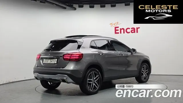 MERCEDES BENZ GLA-Classe X156 GLA220 Premium 2019 — photo 2 sur 26