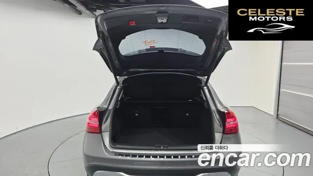 MERCEDES BENZ GLA-Classe X156 GLA220 Premium 2019 — photo 20 sur 26