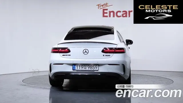 MERCEDES BENZ E-Classe W213 E300d 4MATIC Coupé 2022 — photo 4 sur 20