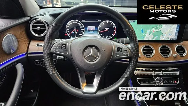 MERCEDES BENZ E-Classe W213 E300 4MATIC Exclusive 2018 — photo 13 sur 20