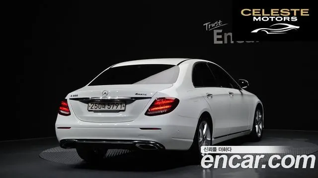 MERCEDES BENZ E-Classe W213 E200 Avantgarde 2018 — photo 2 sur 20