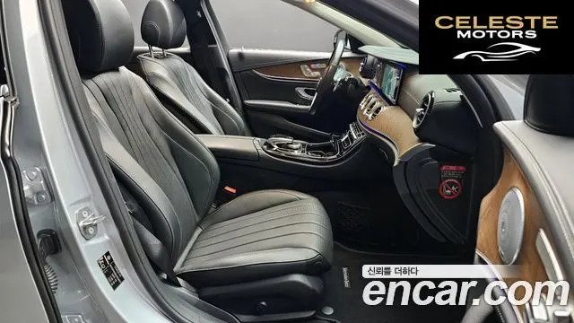 MERCEDES BENZ E-Classe W213 E300 4MATIC Exclusive 2018 — photo 10 sur 20