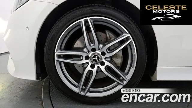 MERCEDES BENZ E-Classe W213 E220d Coupé 2019 — photo 5 sur 26