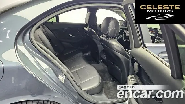 MERCEDES BENZ C-Classe W205 C200 2016 — photo 12 sur 20