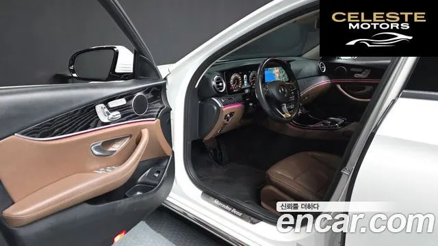 MERCEDES BENZ E-Classe W213 E300 4MATIC Avantgarde 2017 — photo 10 sur 20