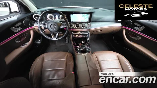 MERCEDES BENZ E-Classe W213 E300 4MATIC Avantgarde 2017 — photo 7 sur 20