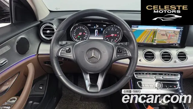 MERCEDES BENZ E-Classe W213 E200 Avantgarde 2018 — photo 13 sur 20