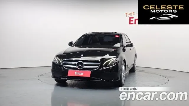 MERCEDES BENZ E-Classe W213 E200 Avantgarde 2018 — photo 3 sur 20