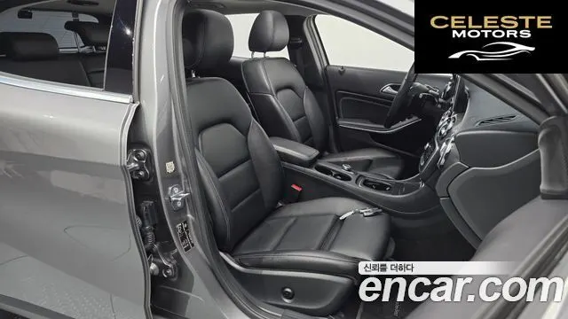 MERCEDES BENZ GLA-Classe X156 GLA220 Premium 2019 — photo 10 sur 26