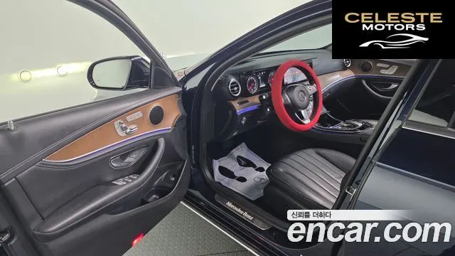MERCEDES BENZ E-Classe W213 E220d Exclusive 2017 — photo 11 sur 20