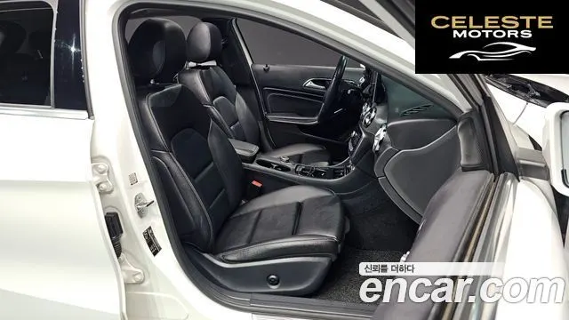 MERCEDES BENZ GLA-Classe X156 GLA220 Premium 2019 — photo 10 sur 26