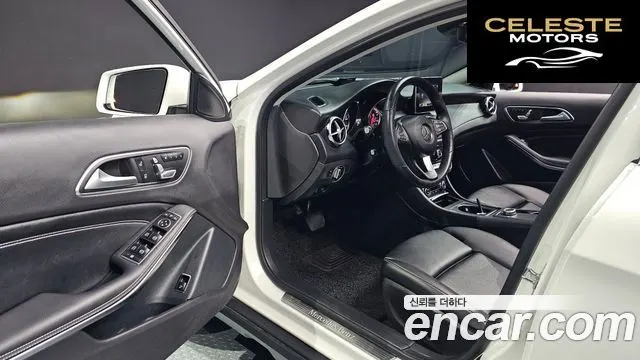MERCEDES BENZ GLA-Classe X156 GLA220 Premium 2019 — photo 12 sur 26