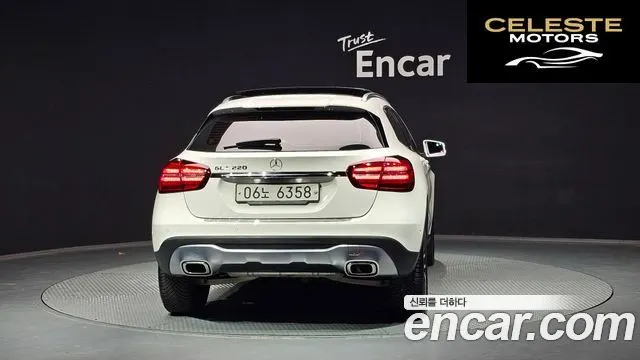 MERCEDES BENZ GLA-Classe X156 GLA220 Premium 2019 — photo 4 sur 26