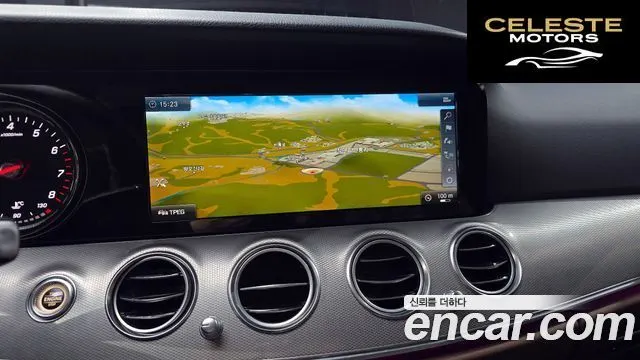 MERCEDES BENZ E-Classe W213 E200 Avantgarde 2018 — photo 16 sur 20
