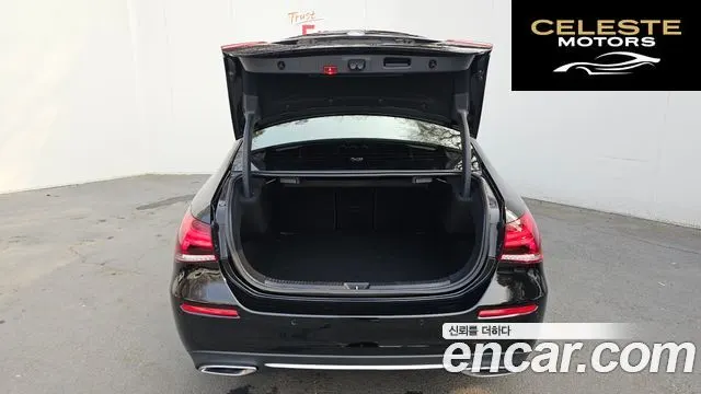 MERCEDES BENZ A-Classe W177 A250 4MATIC Berline 2020 — photo 20 sur 20