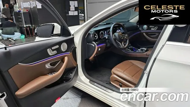 MERCEDES BENZ E-Classe W213 E300 Avantgarde 2020 — photo 11 sur 20