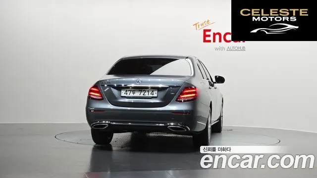 MERCEDES BENZ E-Classe W213 E300 Exclusive 2018 — photo 4 sur 20